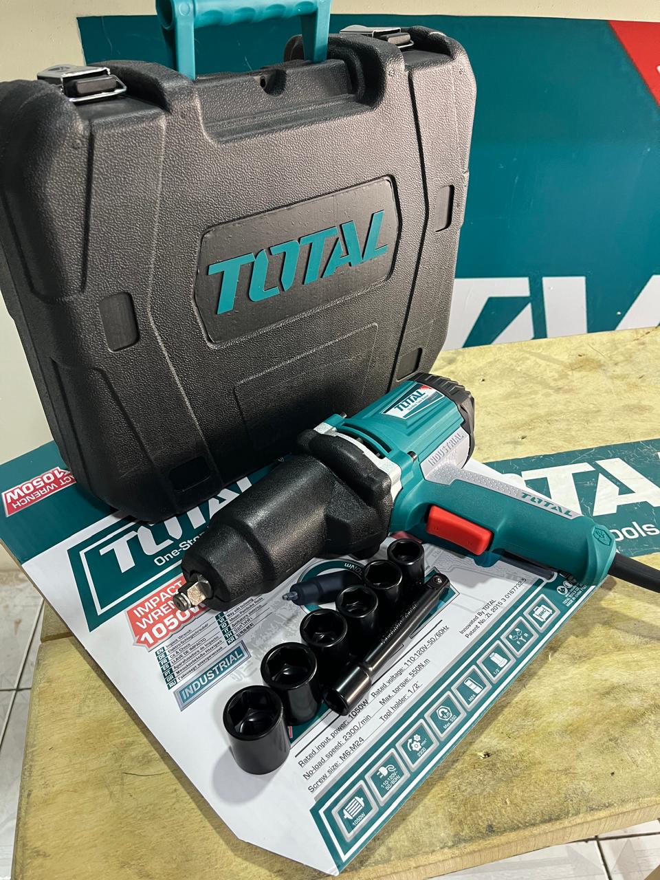 LLAVE DE IMPACTO ELECTRICA MARCA TOTAL 1050W UTIW10101